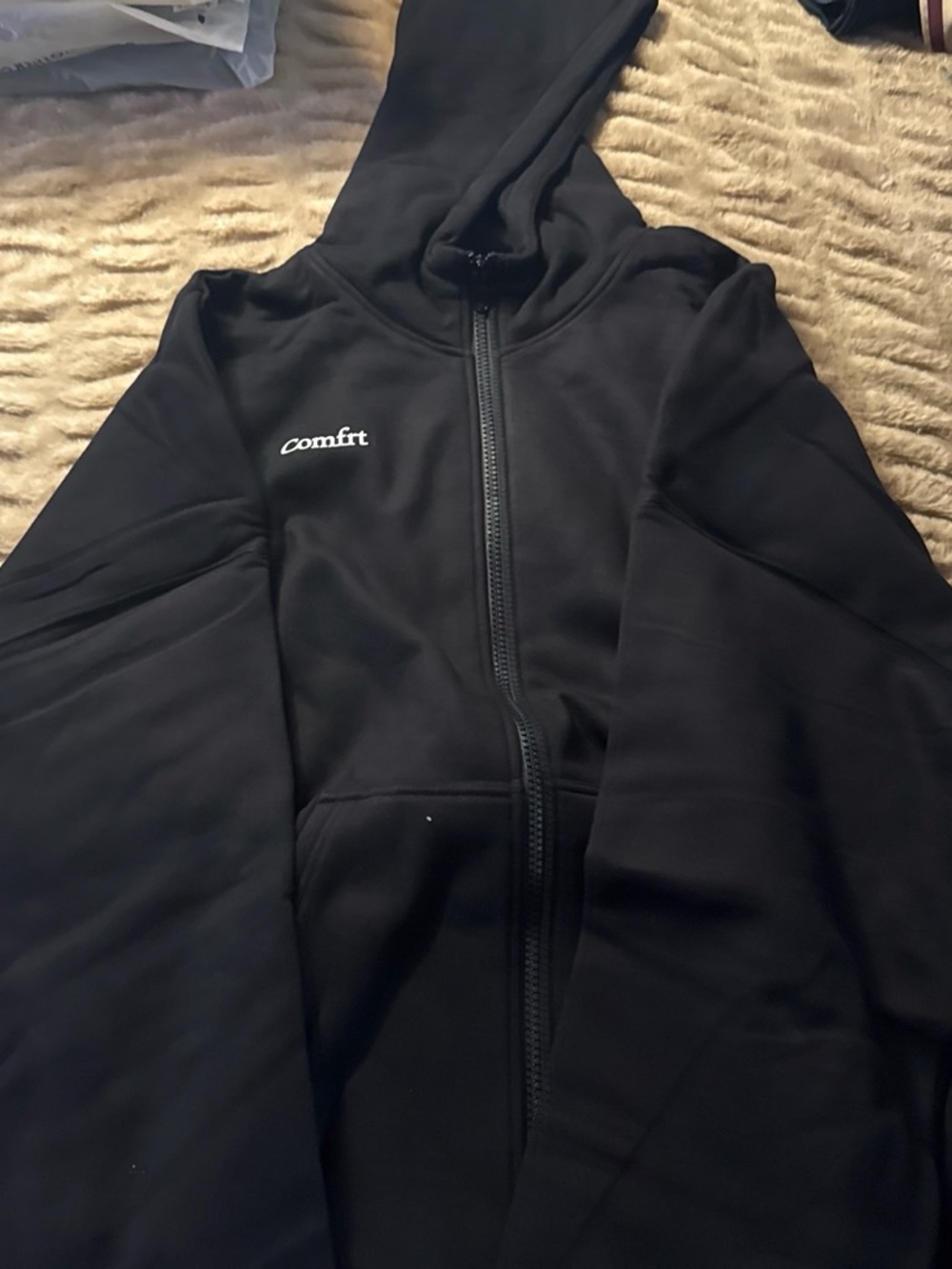 Comfort unisex Black Hooded Zip Jacket